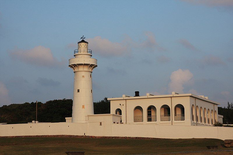 File:Eluanbi lighthouse 2.jpg