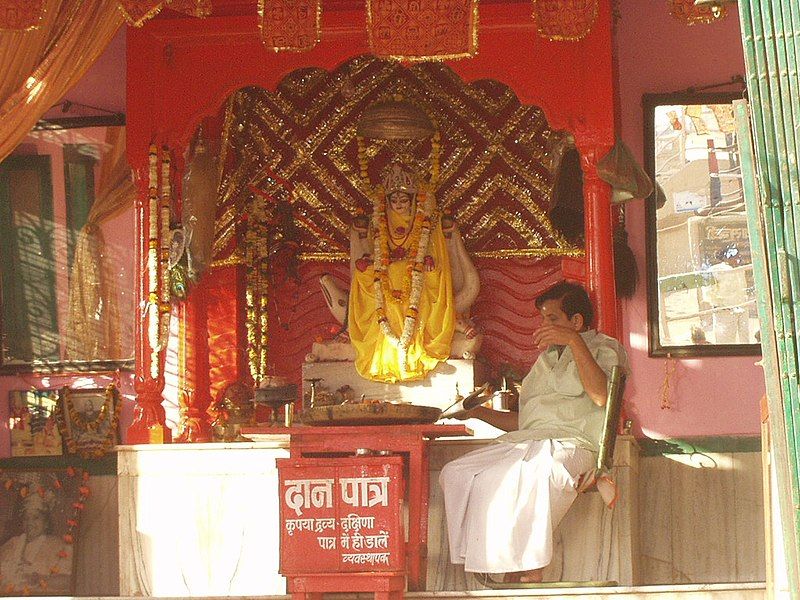 File:Ganga idol.jpg