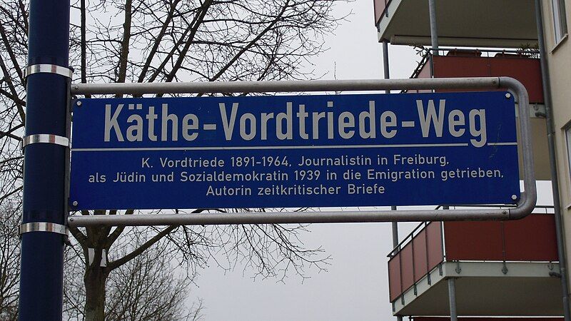 File:Käthe-Vordtriede-Weg Freiburg.JPG