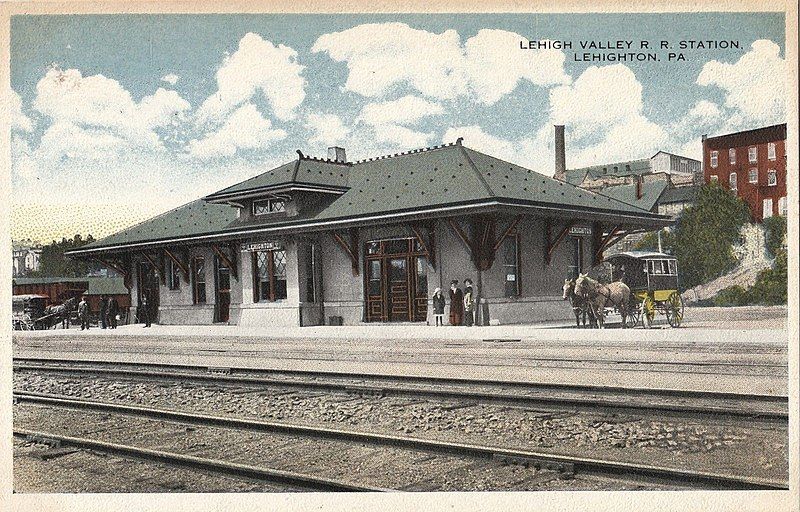 File:Lehighton station postcard.jpg