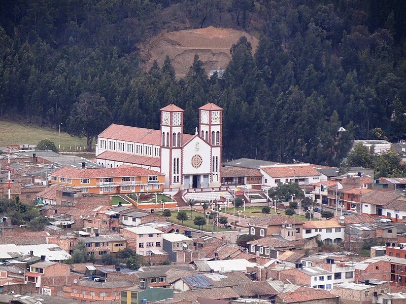 File:Lenguazaque centro.jpg