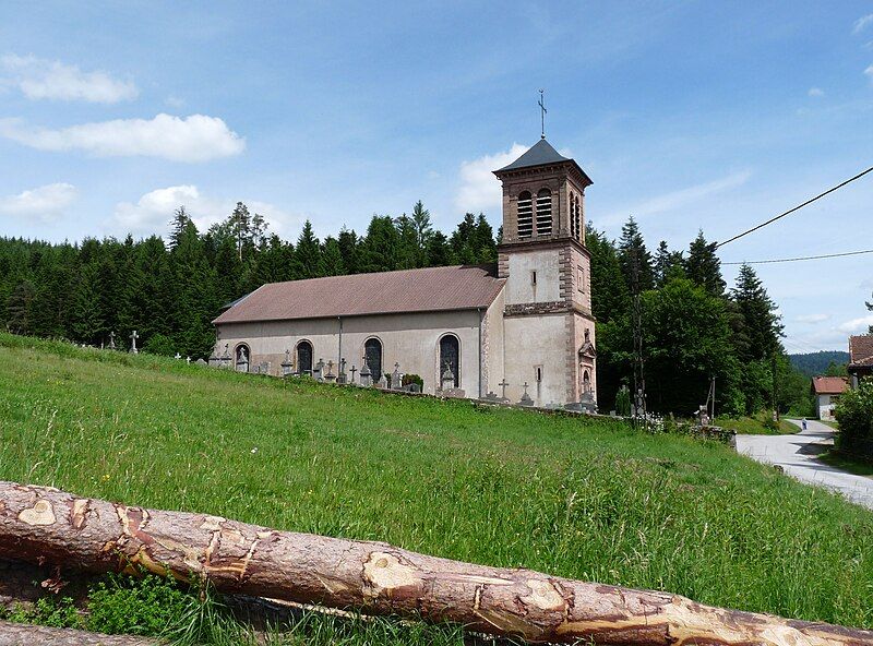 File:Les Rouges-Eaux-Eglise.jpg