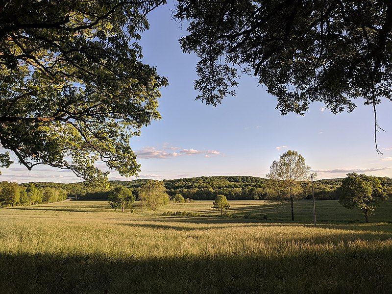 File:Ozark scenery.jpg