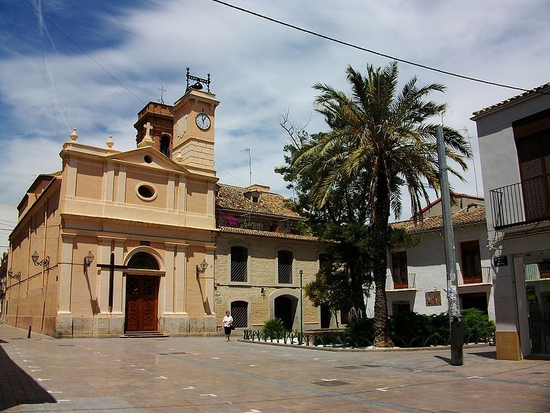 File:Plaça de Benimaclet.JPG