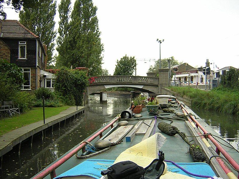 File:Roydon From Canal.jpg