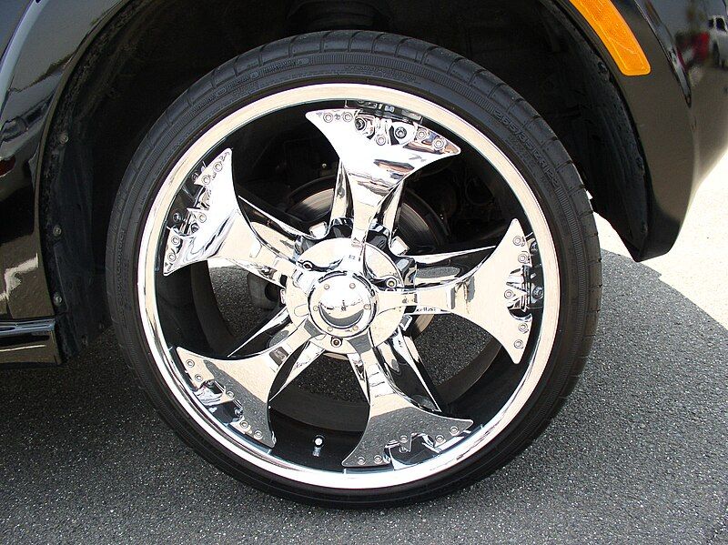 File:Spinner rim.jpg