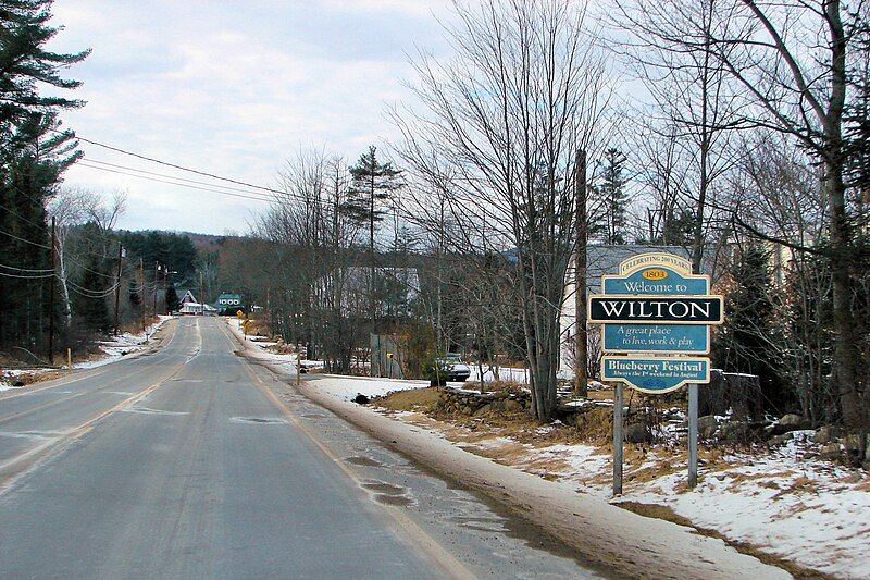 File:Wilton ME.JPG