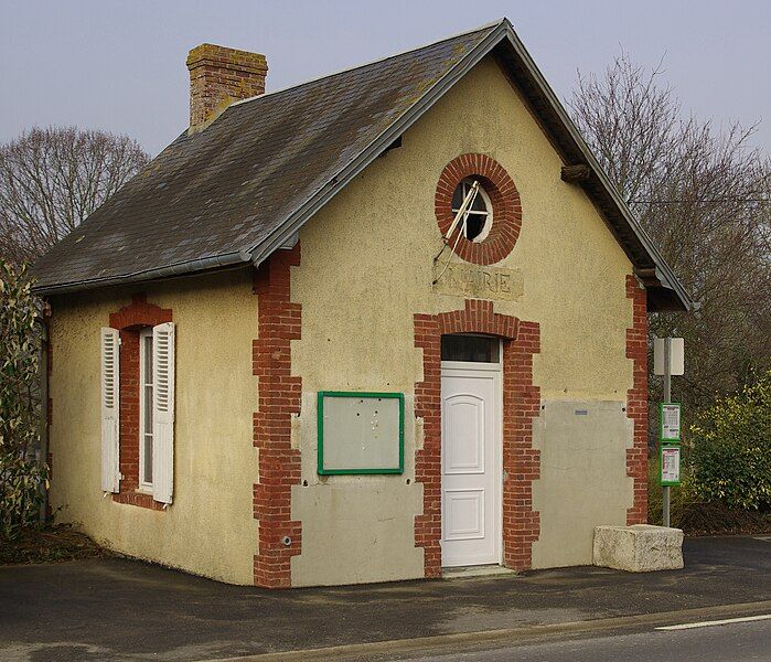 File:Caumont-sur-Orne mairie.JPG