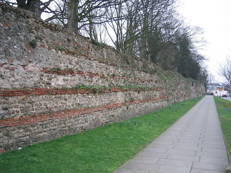 File:Colchester Town Walls.jpg