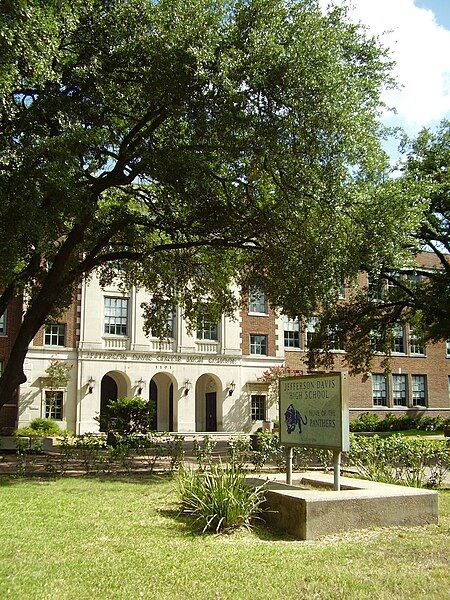 File:DavisHighSchoolHouston.JPG