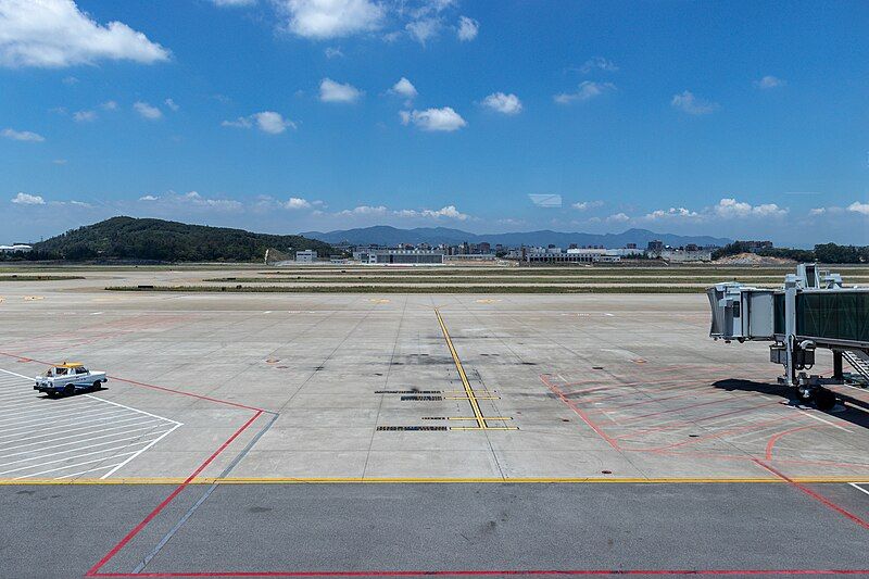 File:Fuzhou FOC-ZSFZ Apron.jpg