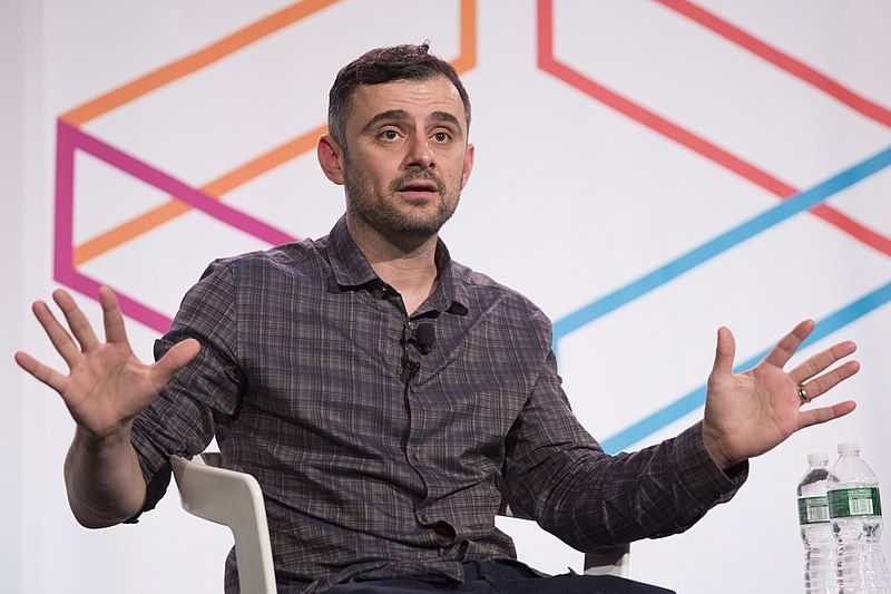 File:Gary Vaynerchuk (2015).jpg