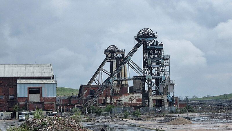 File:Hatfield Colliery Headstocks.jpg