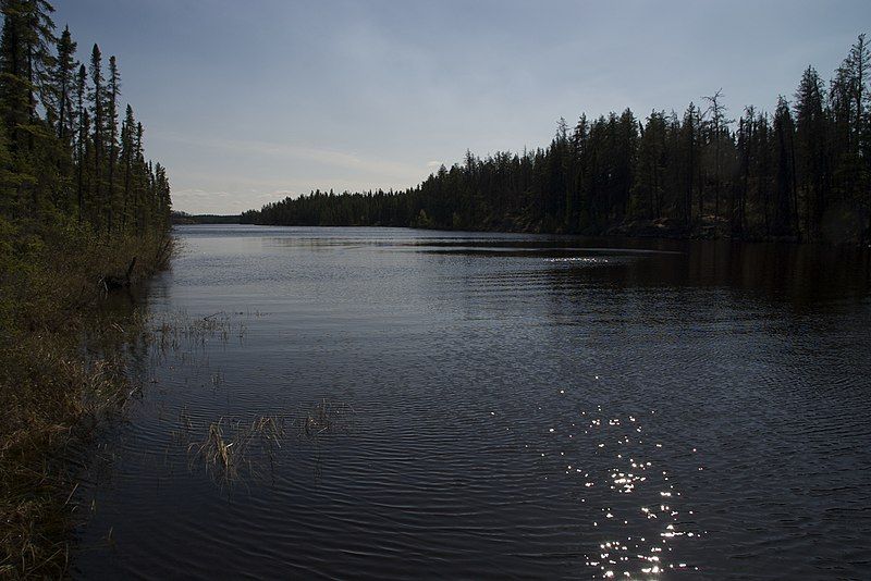 File:Holt Lake (Manitoba).jpg