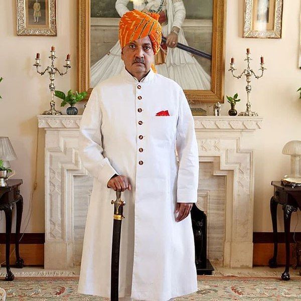 File:Maharaja Gaj Singh.jpg