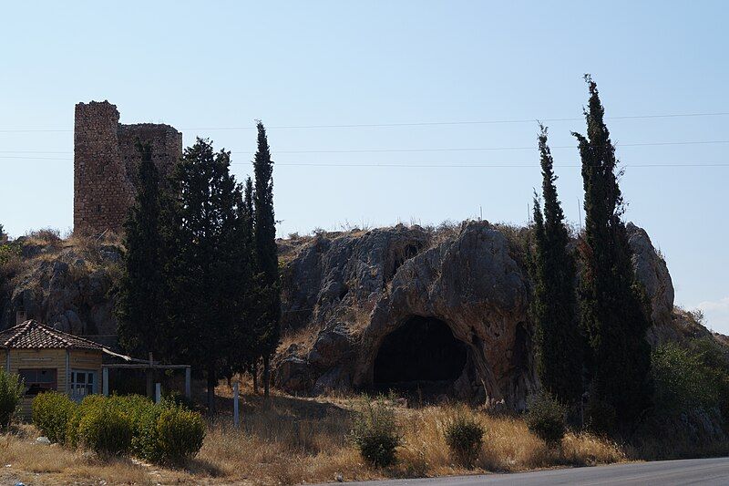 File:Pyrgakos Aliartos.JPG