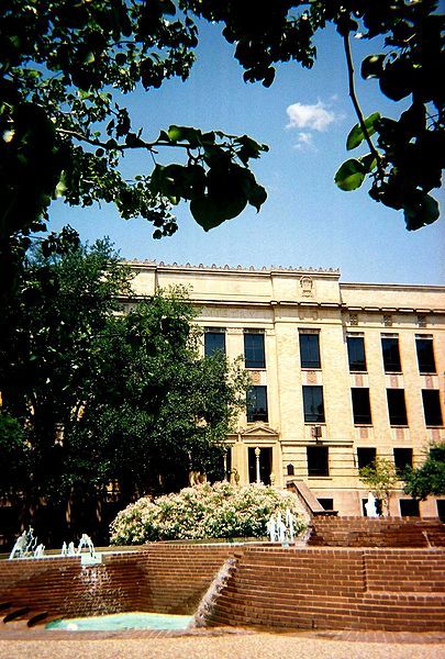 File:Tamu Chemistry Building.jpg