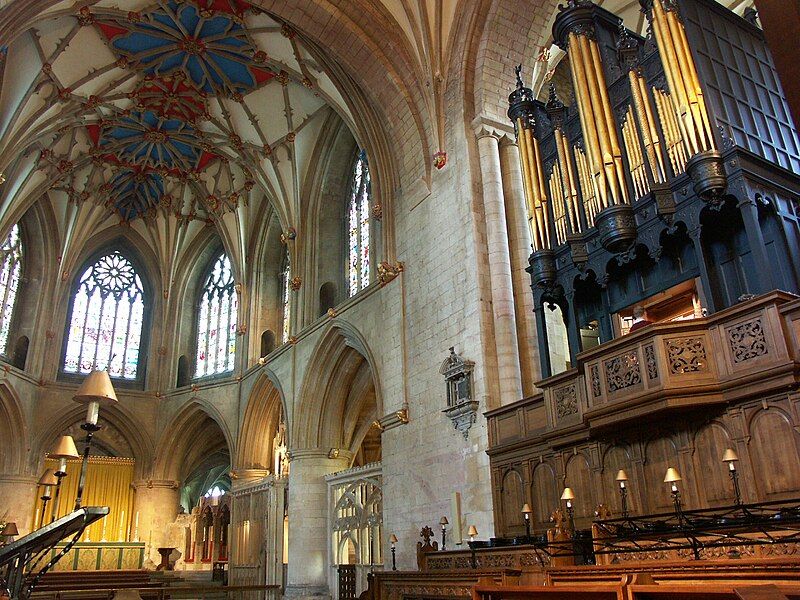 File:Tewkesbury abbey 08.JPG