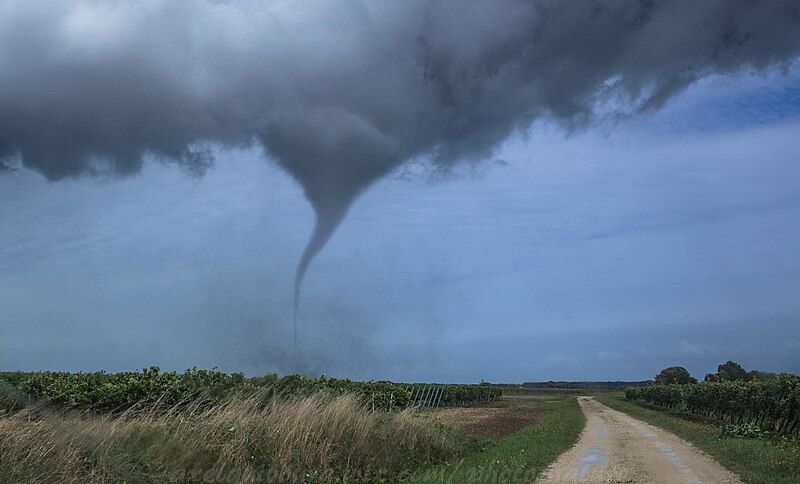 File:Tornade Sonnac.jpg