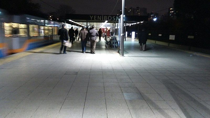 File:Yenibosna Metro Station.jpg