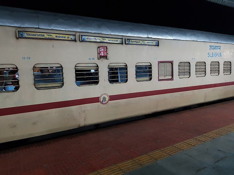 File:16344 Amritha Express.jpg