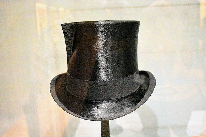 File:1910 top hat.jpg