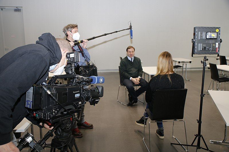 File:2021-01-13 Interview Maintower.jpg