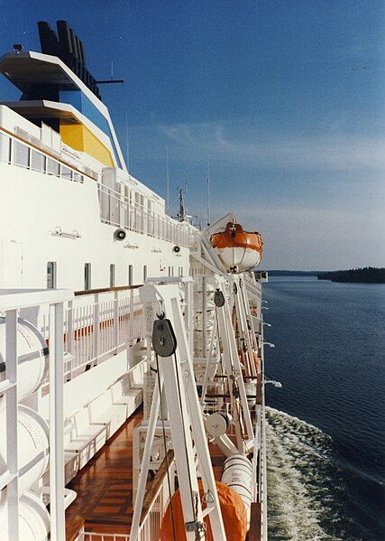 File:Birka Princess 1986b.jpg