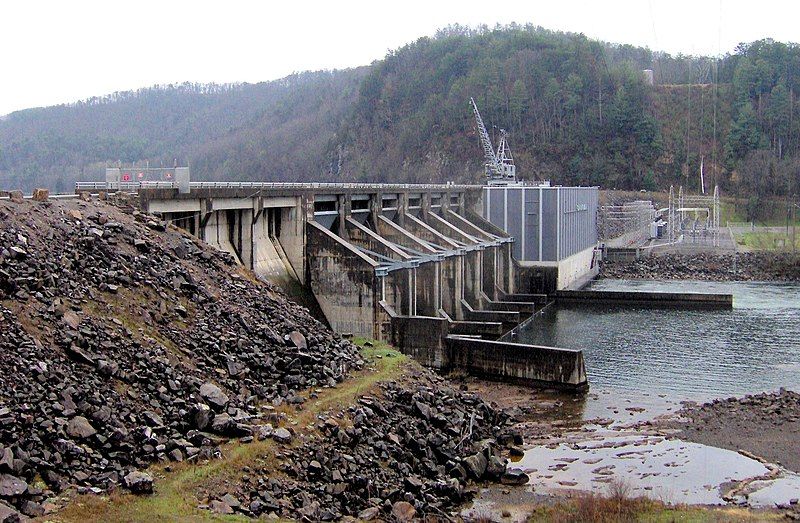 File:Chilhowee-dam-tn1.jpg