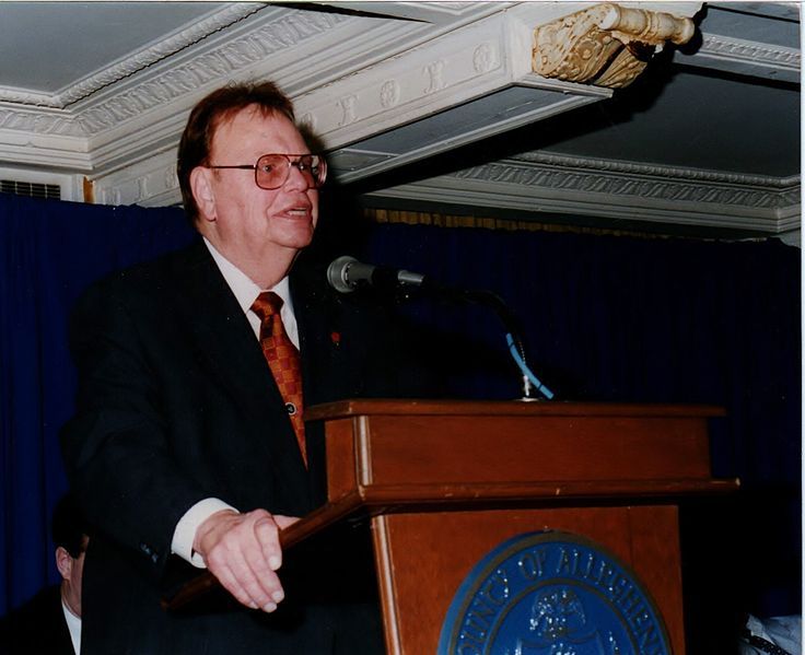 File:Commissioner Tom Foerster.jpg