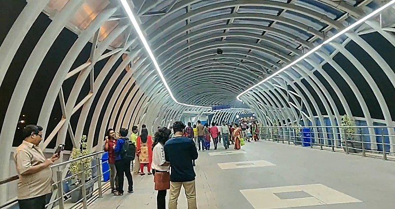 File:Dakshineswar Skywalk, Kolkata.jpg