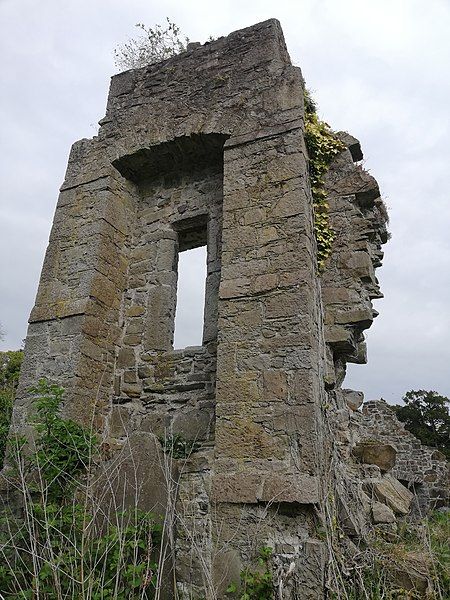 File:Donaghcumper south window.jpg