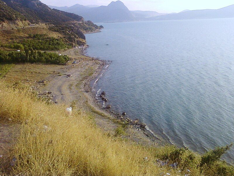 File:Eğirdir lake.jpg