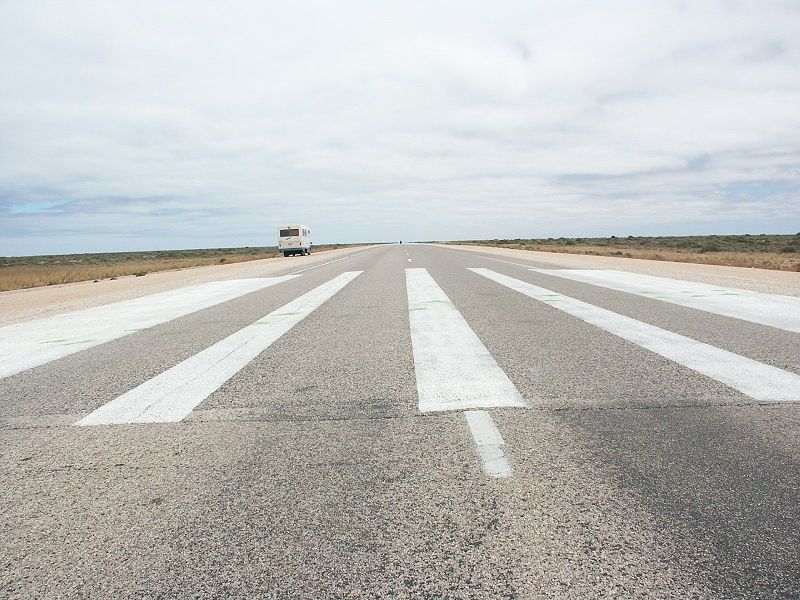 File:Eyre Highway RFDS.jpg