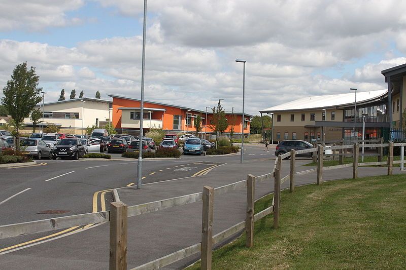 File:Frome Community Hospital.JPG