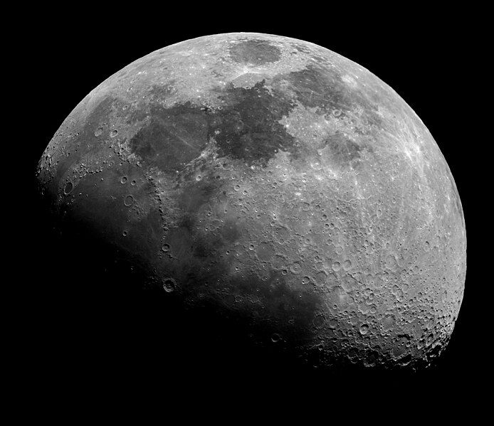 File:Gibbous Moon.jpg