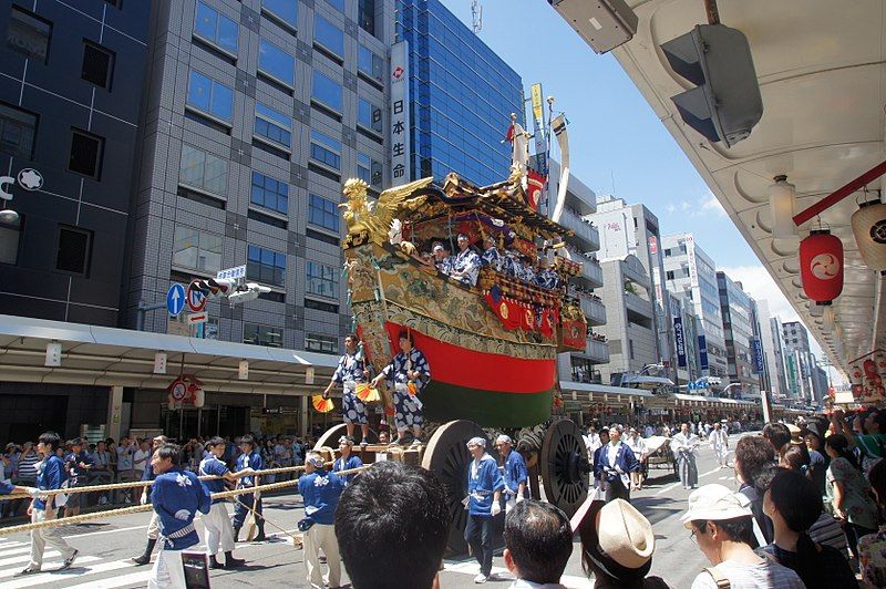 File:Gion Matsuri-05.jpg