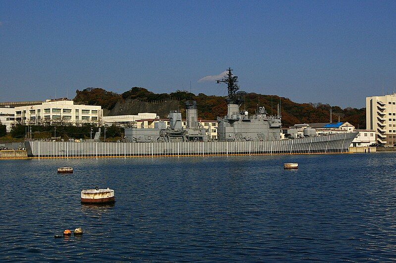 File:JMSDF exDDG-168(20071209).jpg