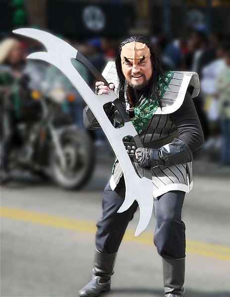 File:Klingon trekkie armed.jpg