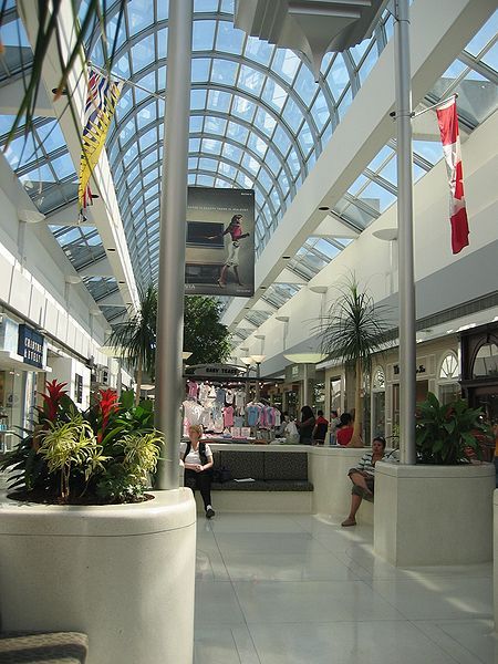 File:Oakridge-ctr-int.jpg