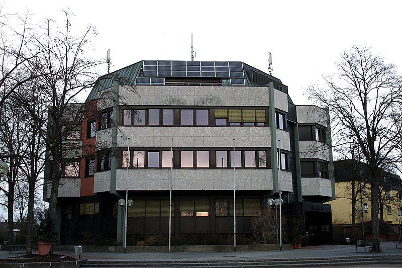 File:Rathaus Oberasbach.jpg