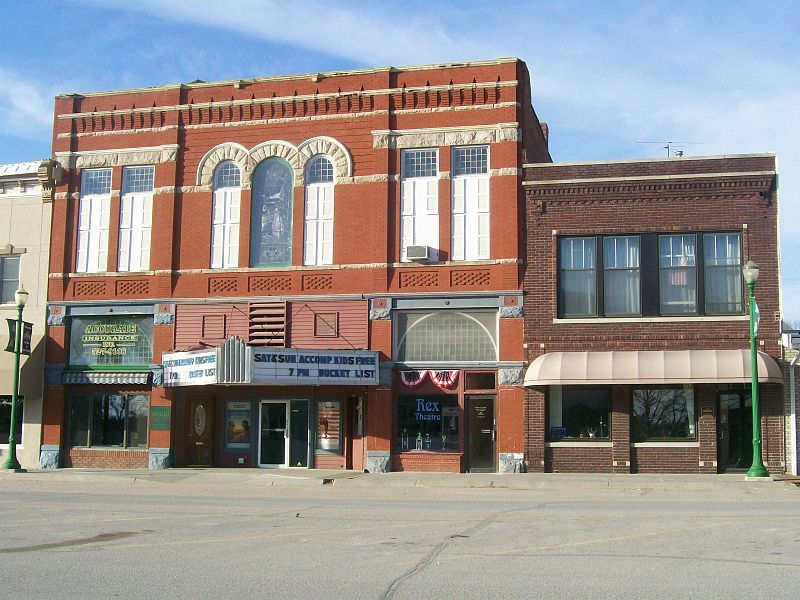 File:1891Glenwood,IAOperaHouseandOldCityHall.jpg