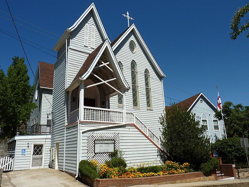 File:2009-0724-Placerville-ChurchofourSavior.jpg