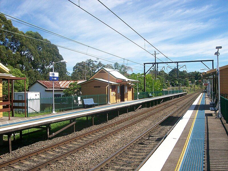 File:Cowan railway station.jpg