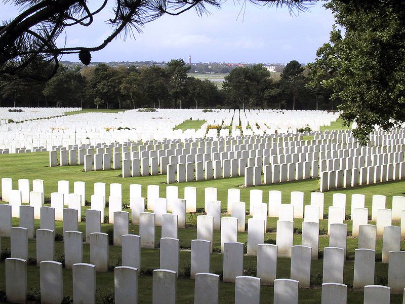 File:Etaples-cimetiere.JPG