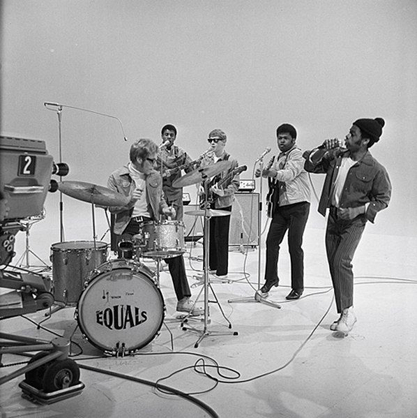 File:Fanclub1967TheEquals.jpg