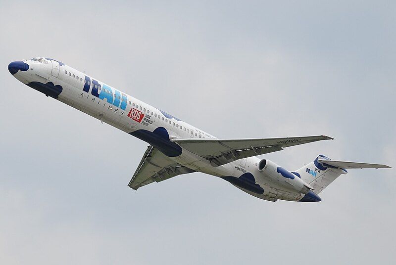 File:Itali Airlines I-DAWW.jpg