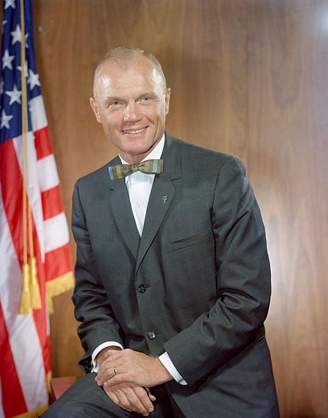 File:John Glenn.jpg