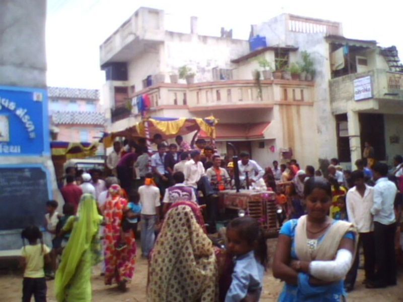 File:Rathyatra gozaria1.jpg