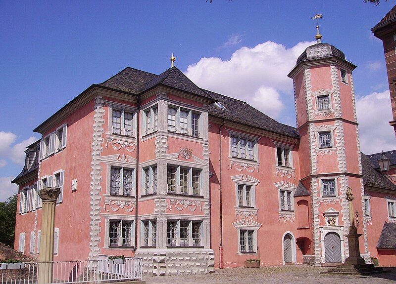 File:Roemermuseum Ladenburg 01.JPG